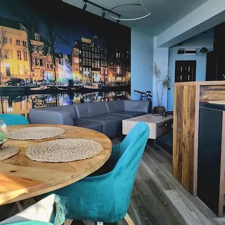 Little Amsterdam In Summerland Apartment Mamaia